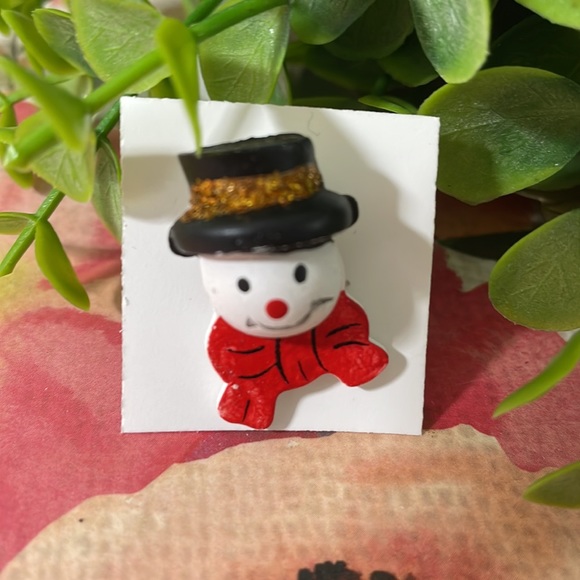 16 new Christmas 🎅 pins NEW - Picture 5 of 6